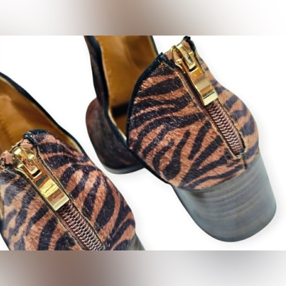 New Directions Faux Leather Calf Hair Brown & Black Tiger Stripe Zip Ankle Boots - Picture 6 of 8